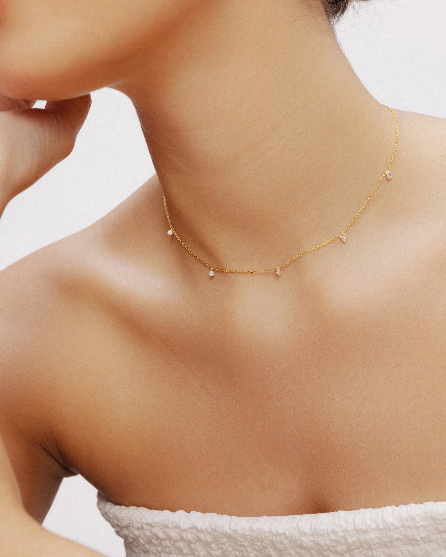 Chain Necklace w. Multi Diamond Shapes (Rose Gold)