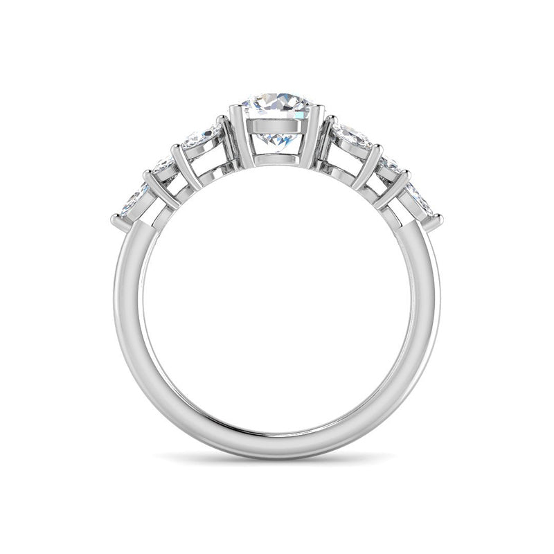 Round Solitaire w. Starlight Cluster (White Gold)